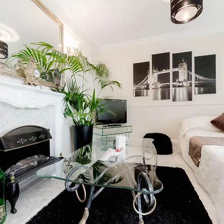 Juzz Holiday Lets London Exterior foto