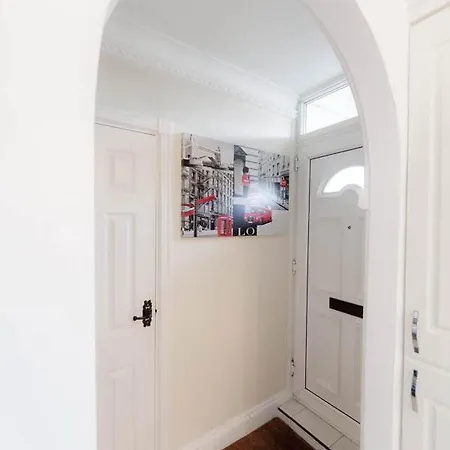 Juzz Holiday Lets London Exterior foto